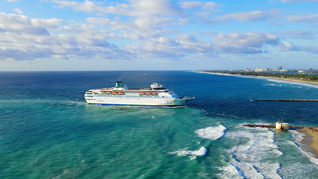 Margaritaville at Sea Paradise sailnig to the Bahamas during its inaugural sailing.