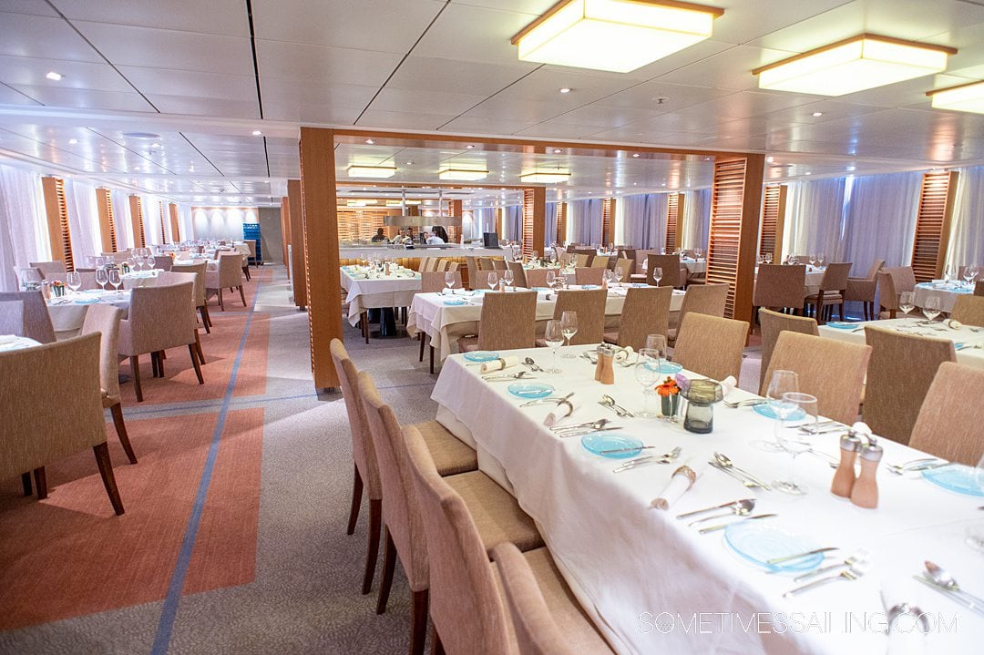 difference between emerald and viking cruises