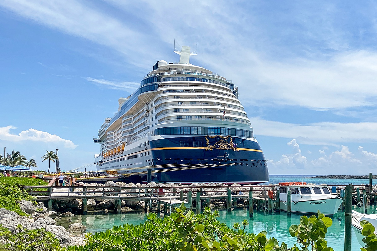 Disney Cruise Line WiFi Packages & Pricing Vital Info